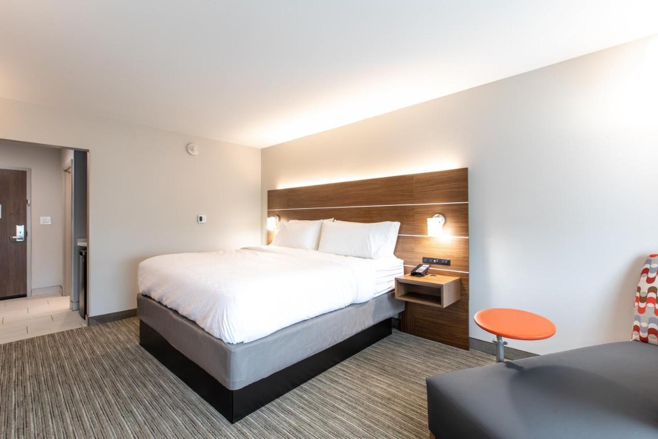 Holiday Inn Express & Suites Greenville S - Piedmont By Ihg Экстерьер фото