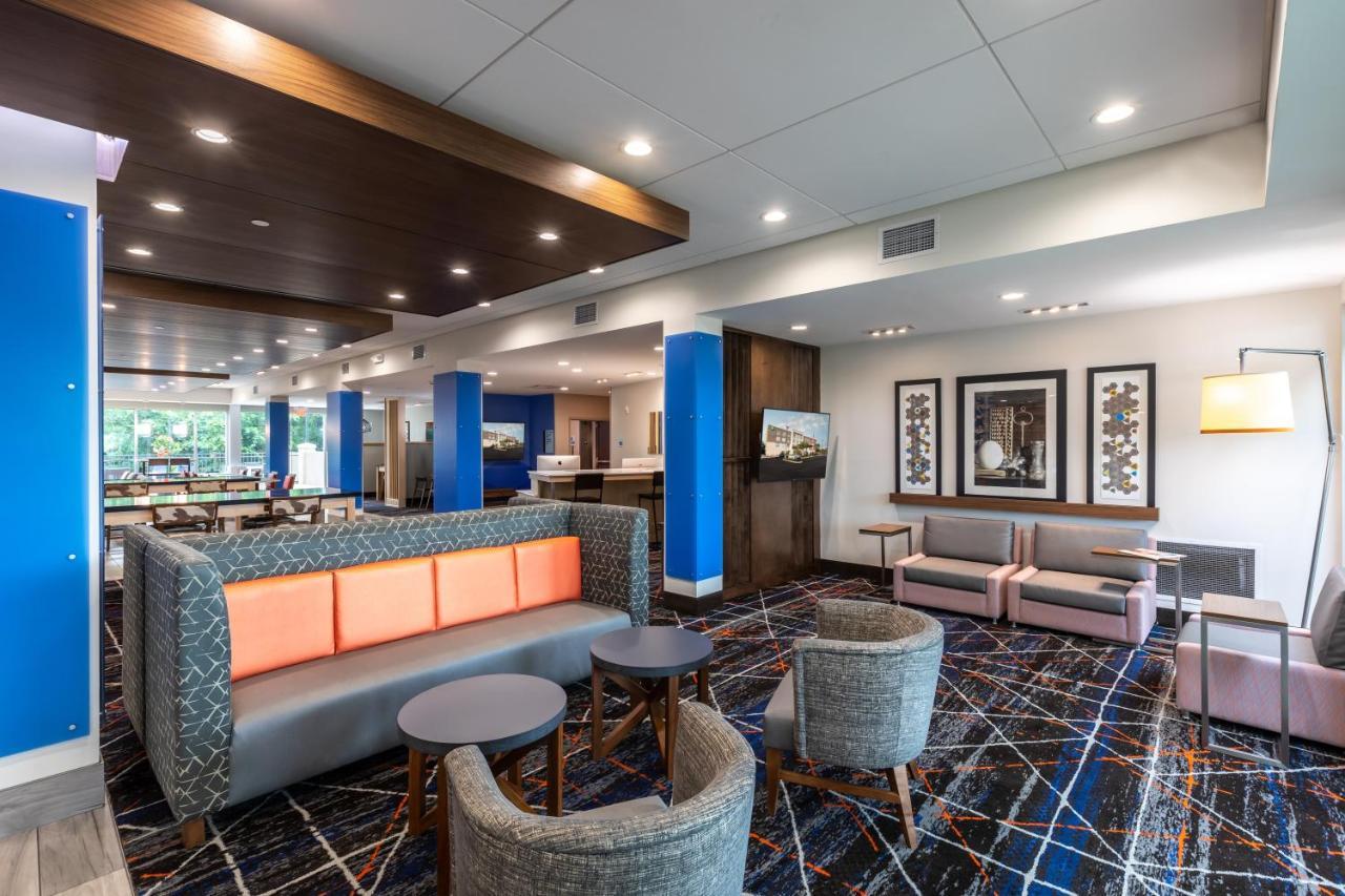 Holiday Inn Express & Suites Greenville S - Piedmont By Ihg Экстерьер фото