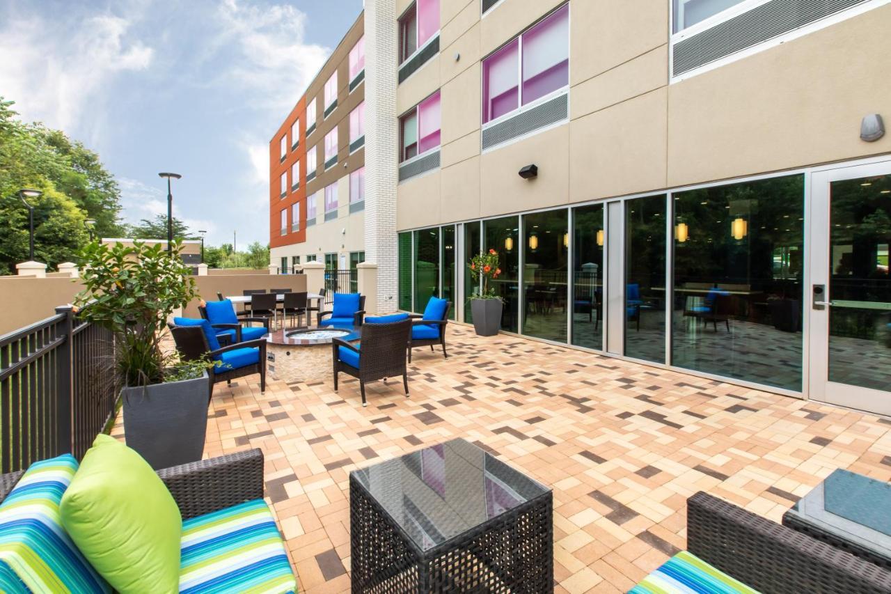 Holiday Inn Express & Suites Greenville S - Piedmont By Ihg Экстерьер фото